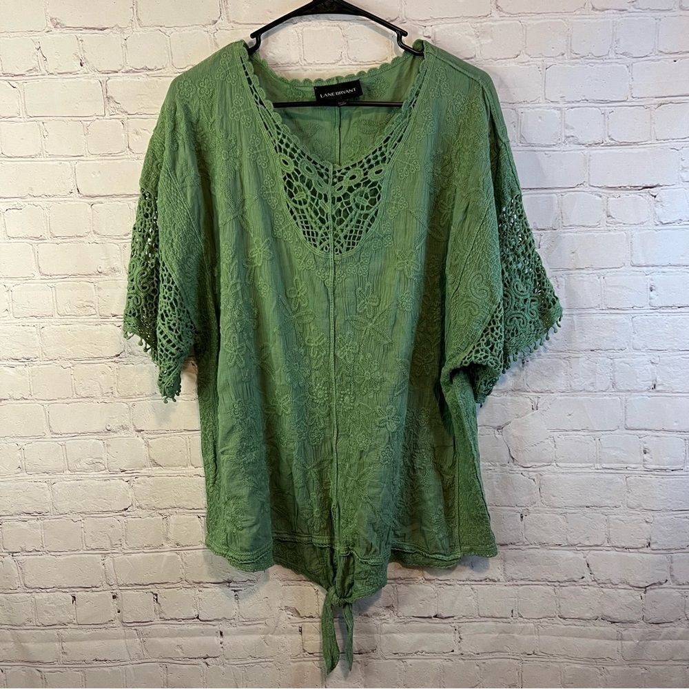 LANE BRYANT Green Embroidered Top Size 14/16 Cotton Short Sleeve Tie Front Boho